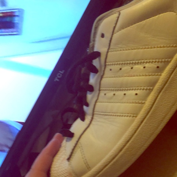 Shoes - Picture 1 of 2